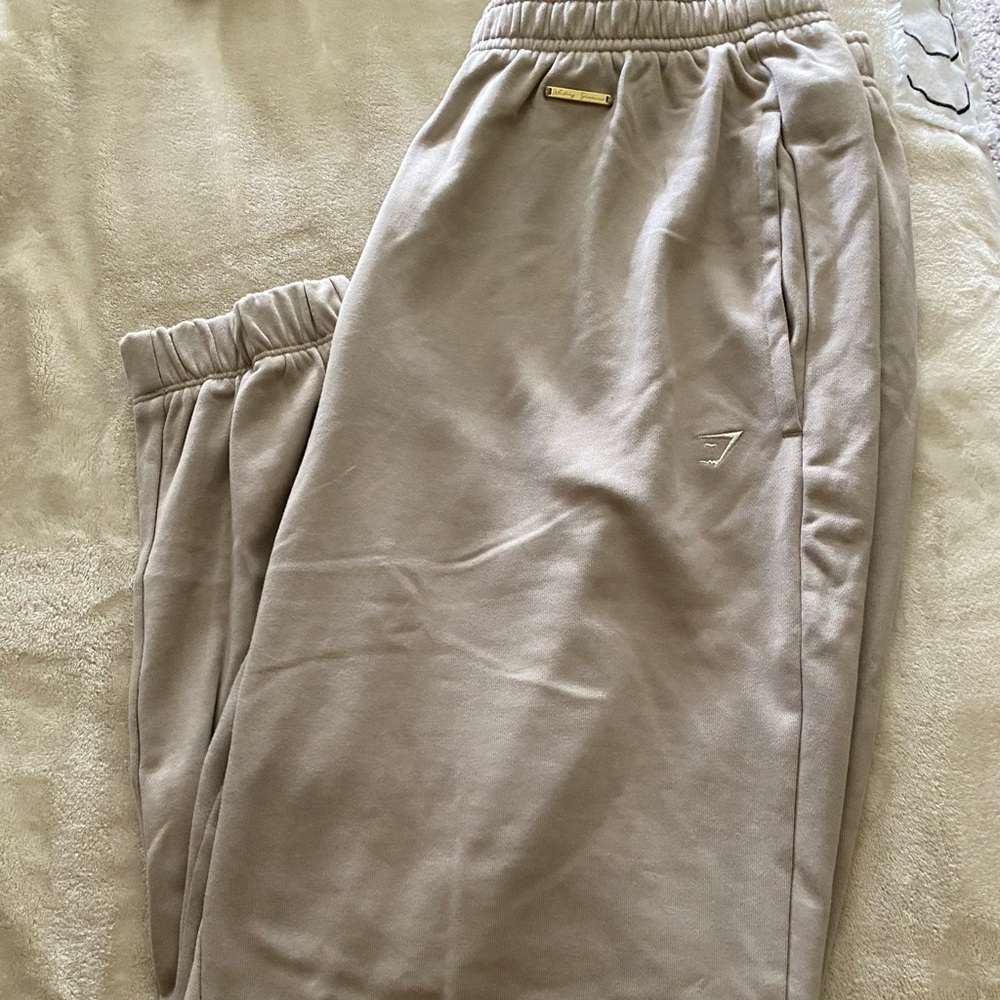 Whitney Simmons V3 loose fit joggers in mink